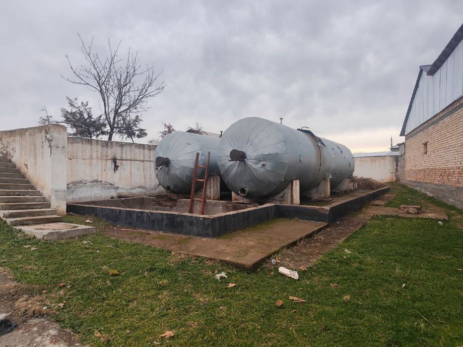 Ёмкость нержавейка 40-50 тонна состаянаси зур