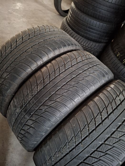 4 Anvelopele de iarnă  215 55 r17 Bridgestone