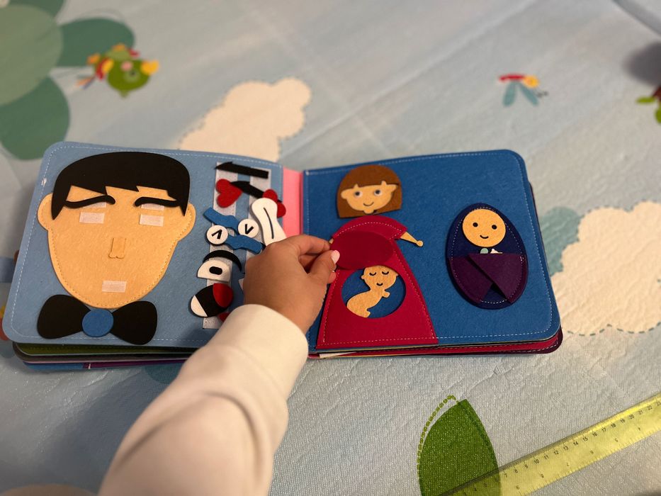 Тиха книга,голям размер,8 страници-16 картинки НОВА,монтесори,подарък