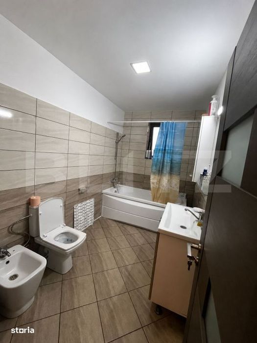 Casa de vanzare, 138 mp, zona Sendreni