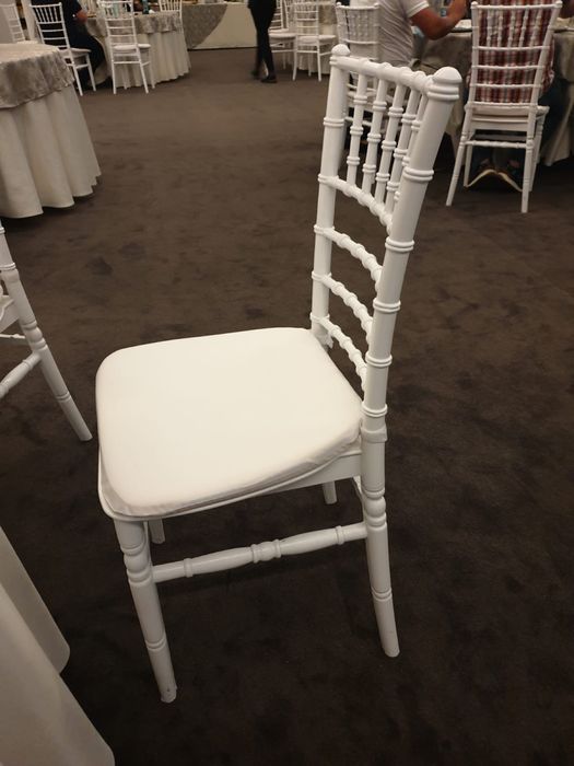 Perne chiavari, pernute decorative, perne scaune evenimente