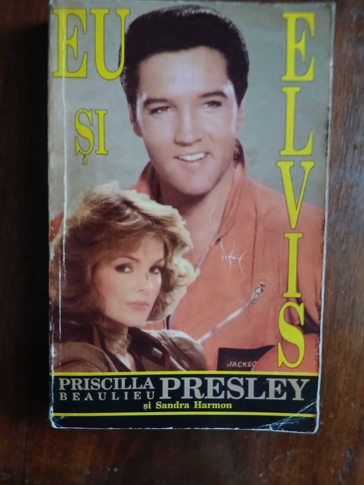 Cartea "Eu si Elvis"