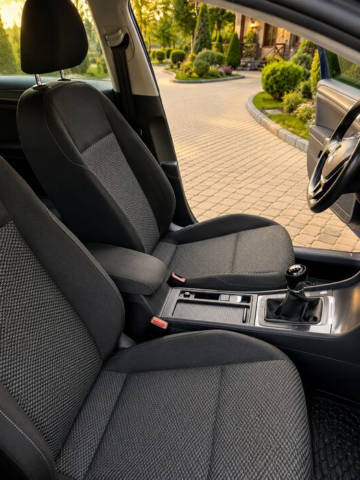 VOLKSWAGEN Golf 2018 — imagine 5