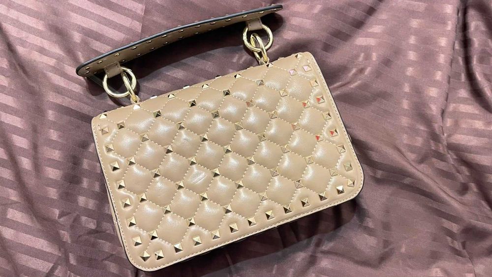 Чанта по модел на Valentino Garavani