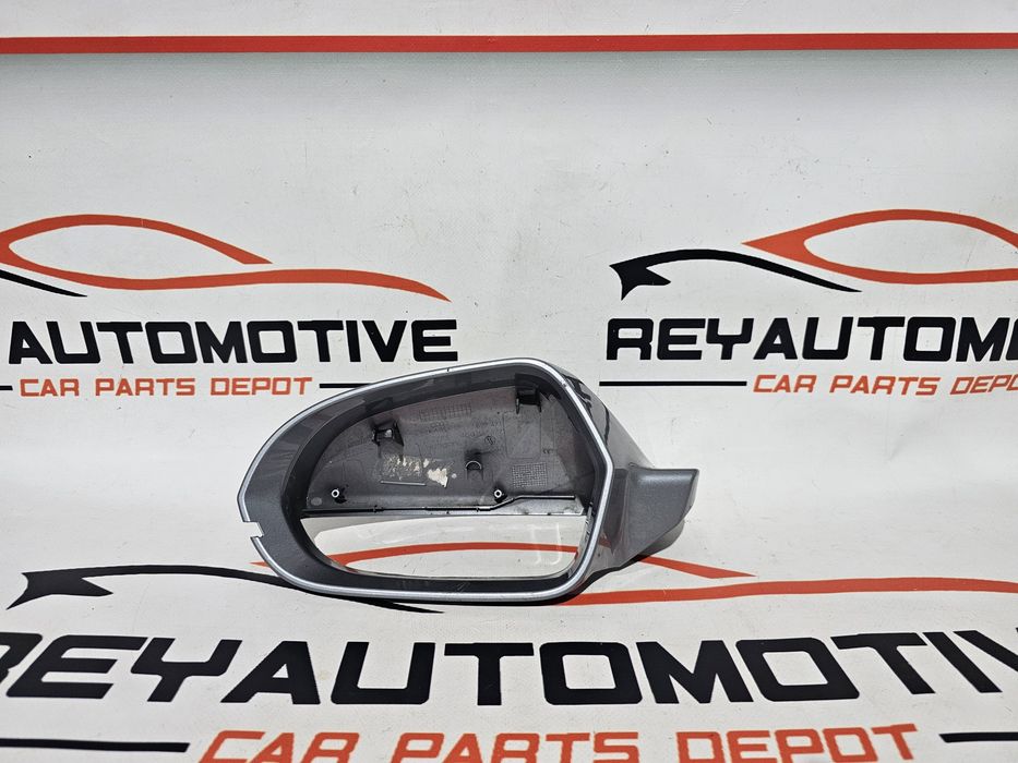 Capac oglinda stanga Audi A6 4G dupa 2011 cod 4G0857527
