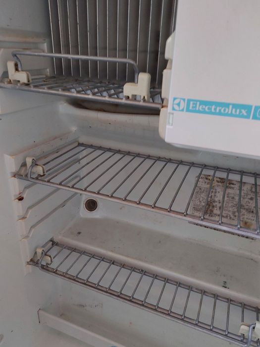 Хладилник за каравана - газов ( 12V - 220V)