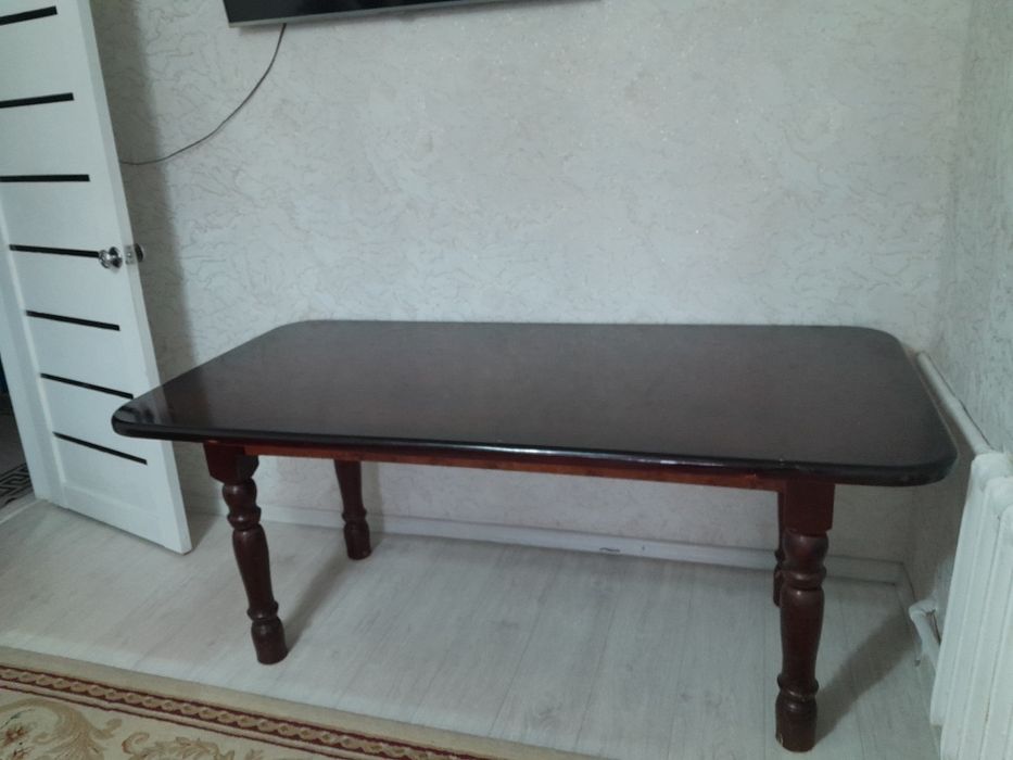 Продаётся стол в хорошем состоянии