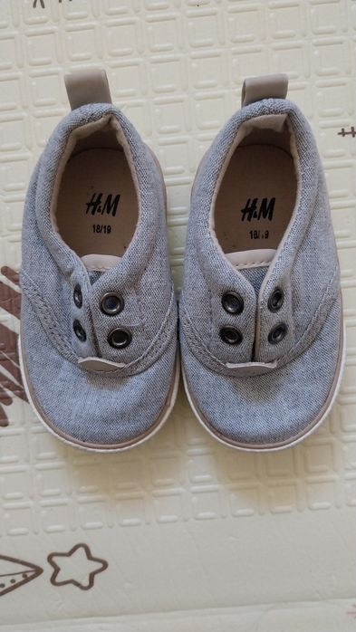 Страхотни бебешки обувки и сандали!