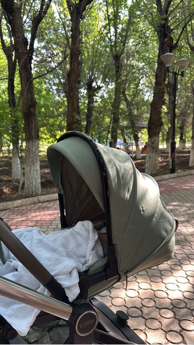 Коляска KIDILO D900 Dark Green