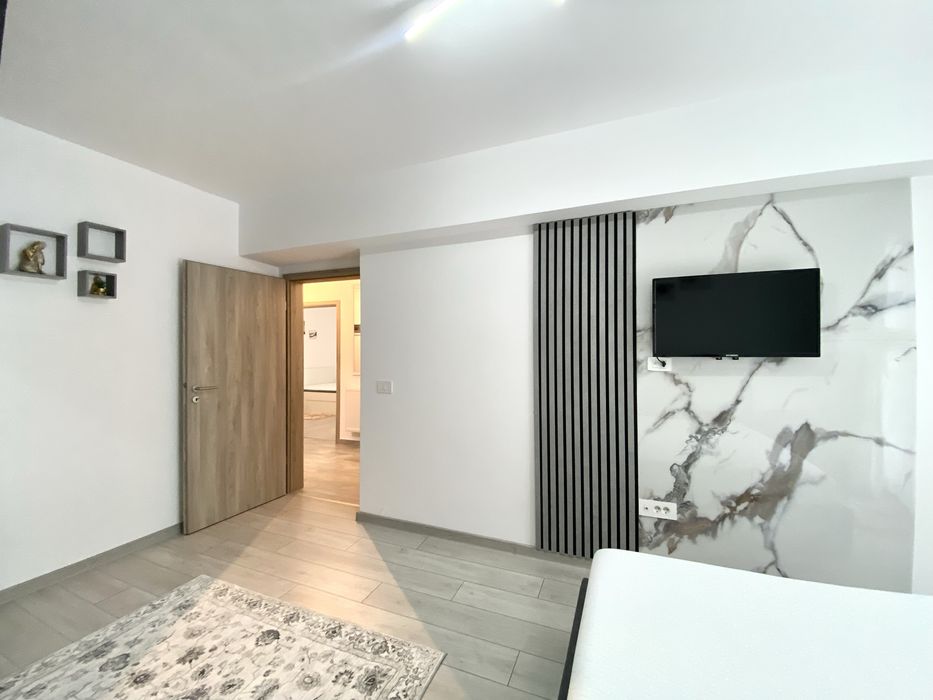 Apartament cu 3 camere de inchiriat