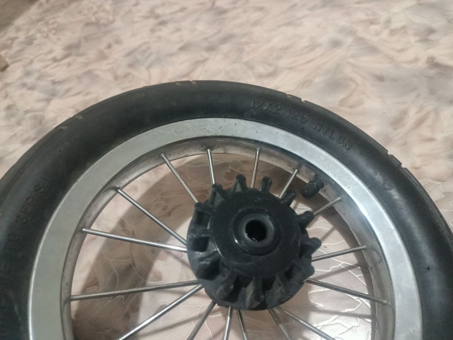 Коляскаға дөңгелек сатылады