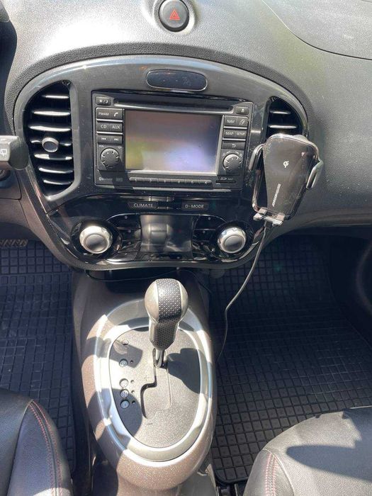 Nissan Juke 1. 6 DIG-T 190 к. с.  4х4 Автомат 2011 г. 81 000 км