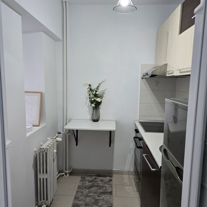 Garsoniera de închiriat vis-a-vis de Spitalul Mare