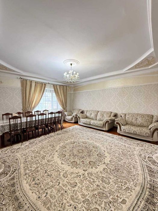 Дом в центре (не идёт под снос)