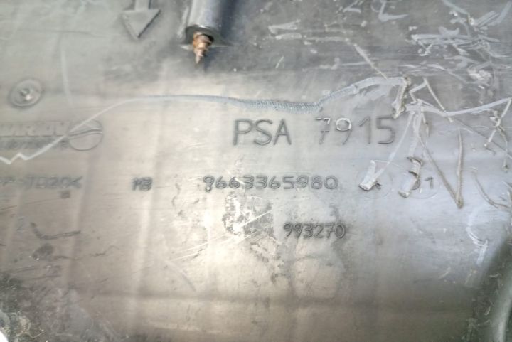 Carcasa  filtru aer 9663365980 Citroen C4 prima generatie (facelift)