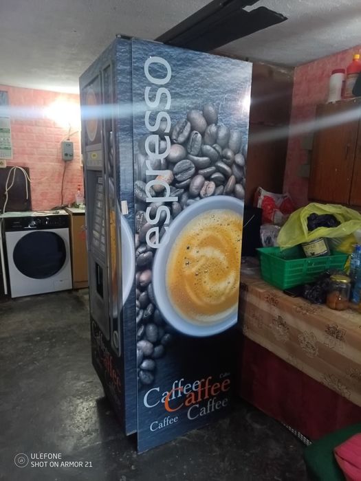 Вендинг машина zanussi