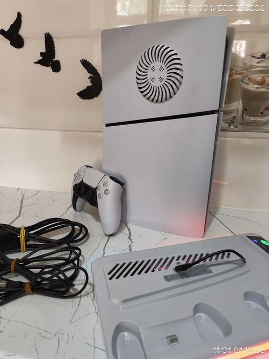 Продам playstation 5 slim Digital edition 1tb