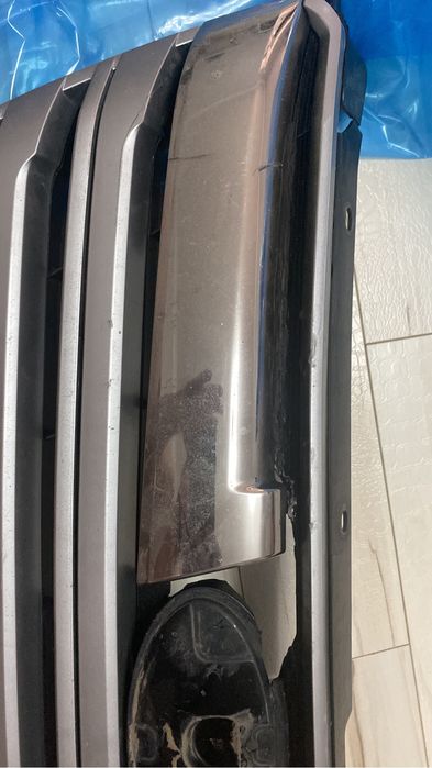 Решётка радиатора Субару Аутбэк