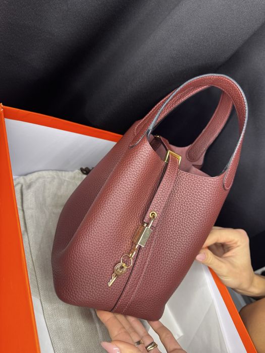 Чанти H.e.r.m.e.s