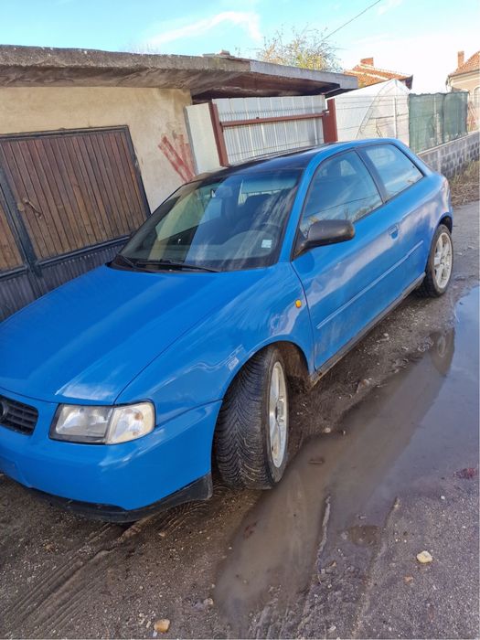 Ауди а3 1.8 само на части