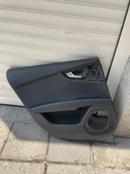 Кори на врати ауди а7 кожа