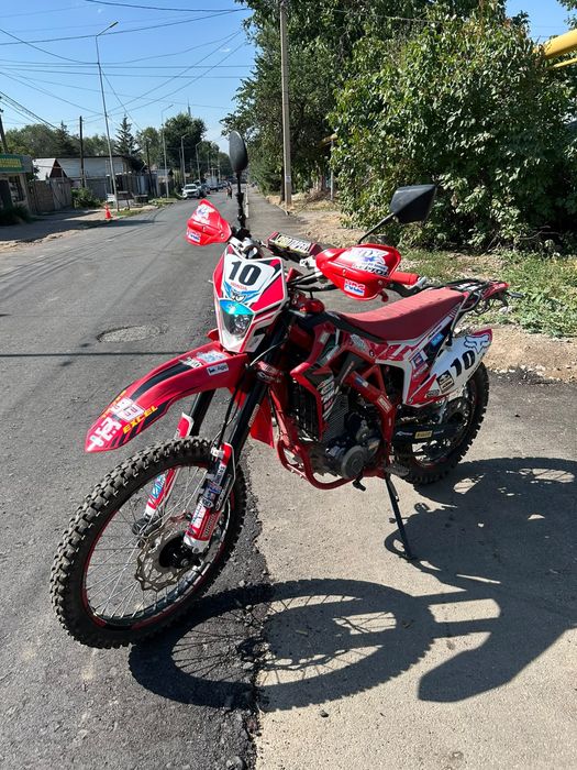 Эндуро мотоцикл Bek moto