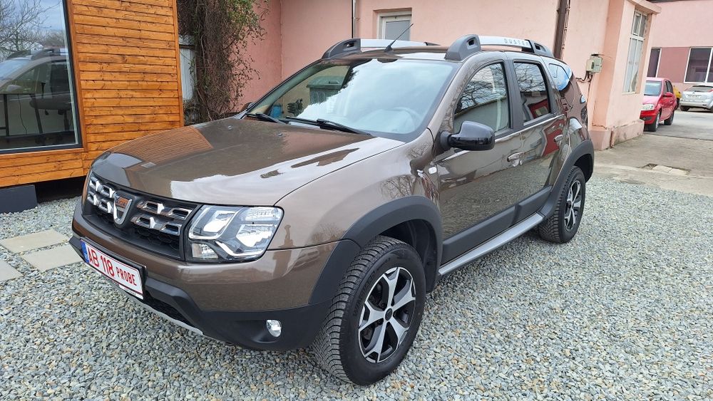 Dacia Duster 2017 4x4 1.5 Dci 110 CP Navi Cameră Senzori Încălzire