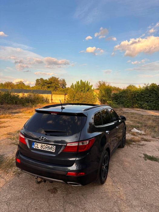 Hyundai Grande Santa Fe 7 Locuri
