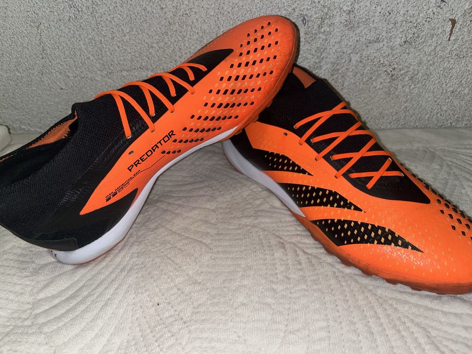 Оригинальные сороконожки adidas predatorTF