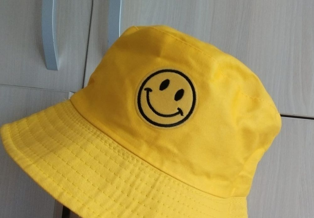 3 Palarii (noi , fara eticheta)