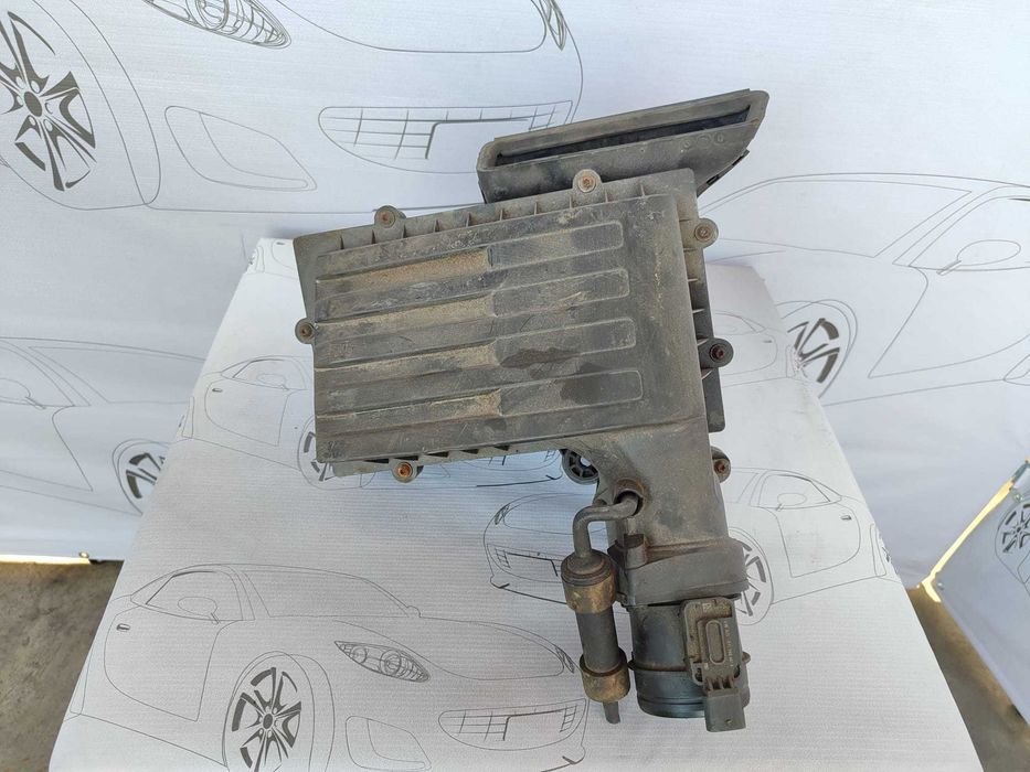 Carcasa Filtru Aer cu Debitmetru Seat Leon (5F) Hatchback 2012–2020 / Cod OEM 5Q0129601AA (1A4)
