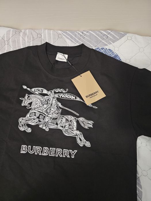 Черна тениска Burberry размер М