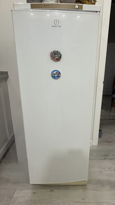 Морозильник Indesit