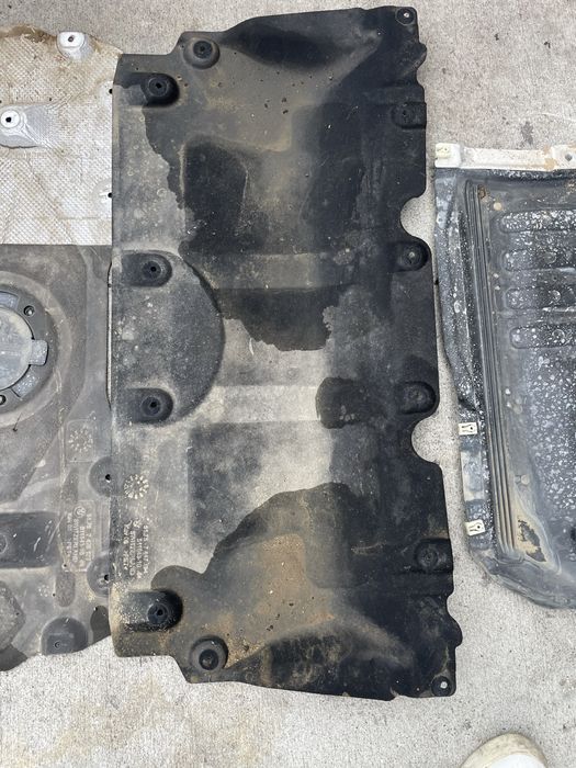Vand scut motor g21 g20 cutie set scuturi sub bara