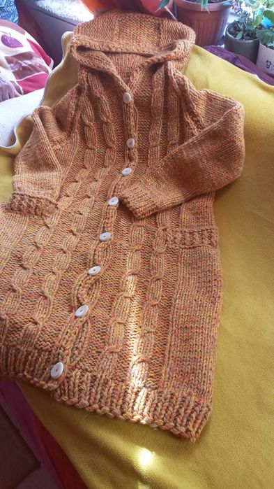 Ръчно плетено манто