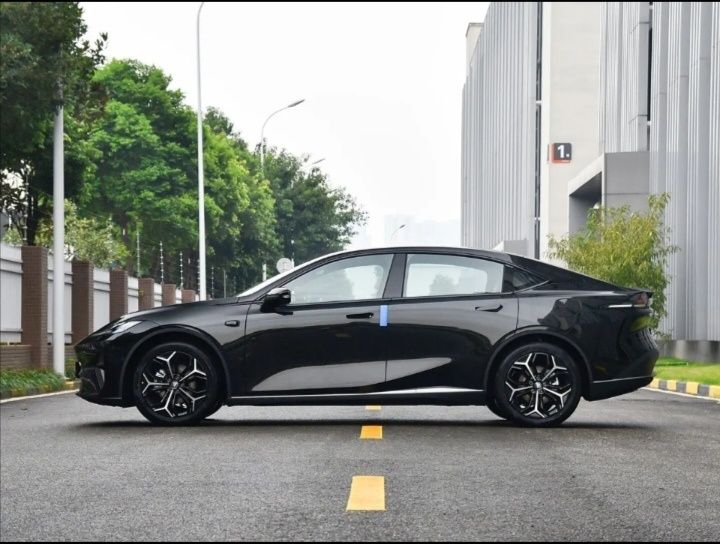 Deepal L07 | 550Max Huawei Gankun Intelligent Driving ADS SE Version