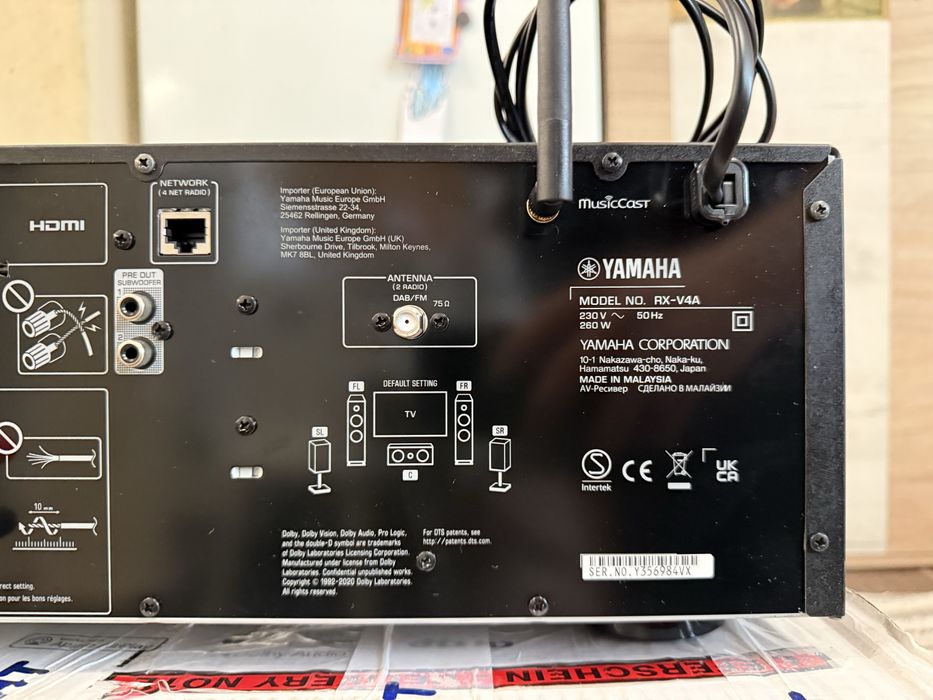 Yamaha RX-V4a Bluetooth Wi Fi