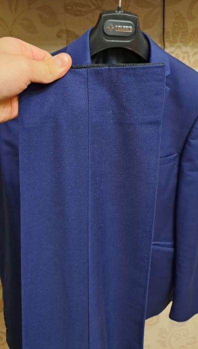 Простой детский костюм школьный