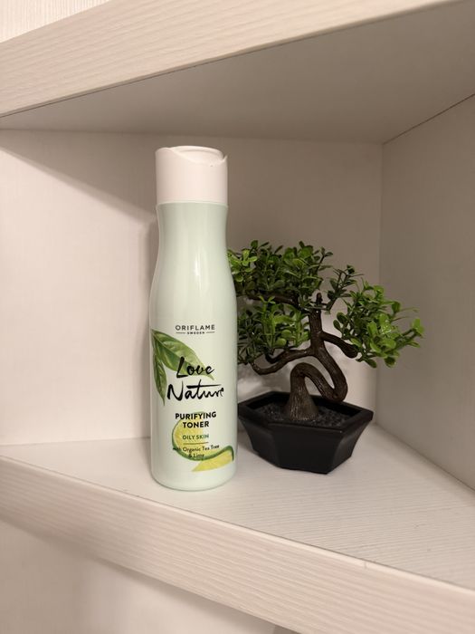 Тонер за лице подходящ за мазна кожа