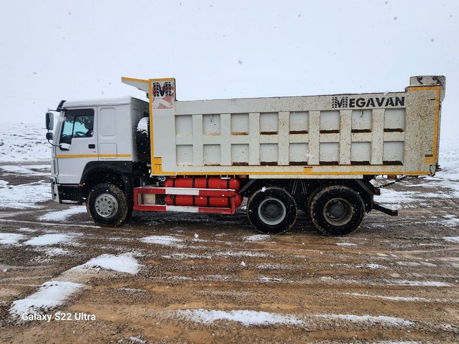 HOWO СОТИЛАДИ 
Metan qo'yilgan 
Pirabek 105000 ming
Narxi  70