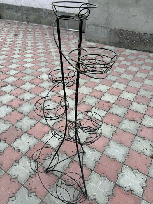 Стойка для цветов