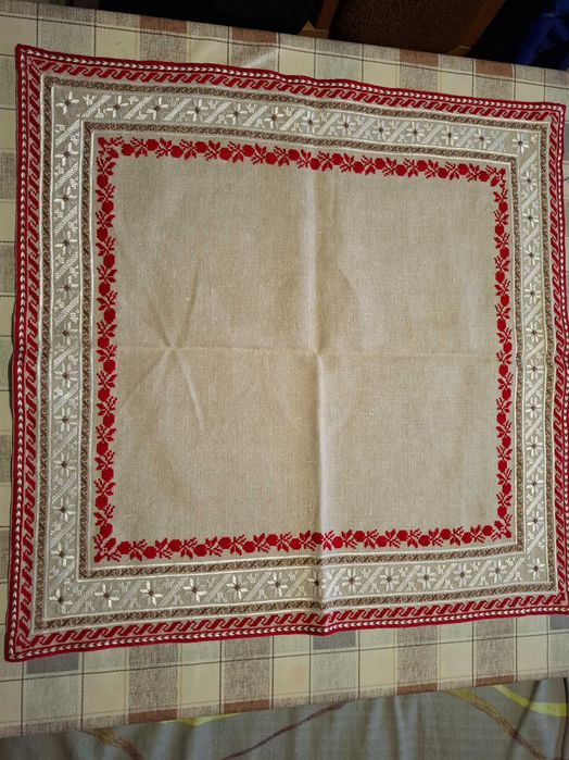 Ръчно бродирани карета