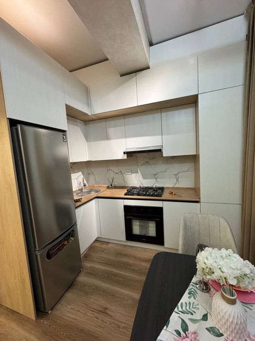 Махтумкули сдаётся 2х-ком евро ремонт