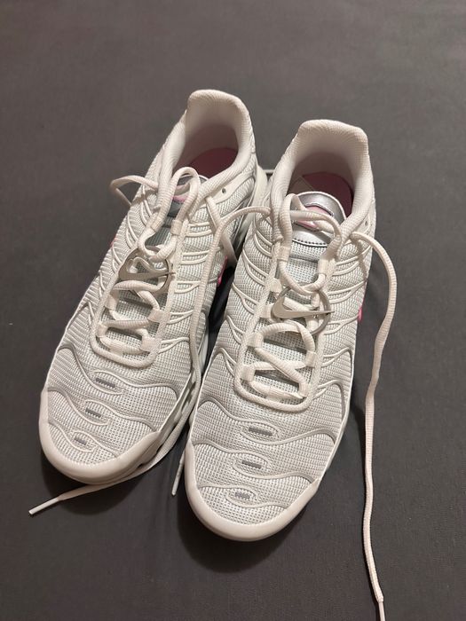 Дамски маратонки                               Nike air max TN-43номер