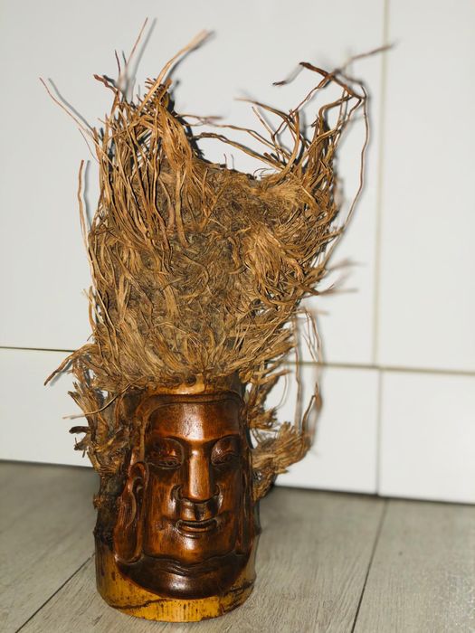 Sculptura bambus masca