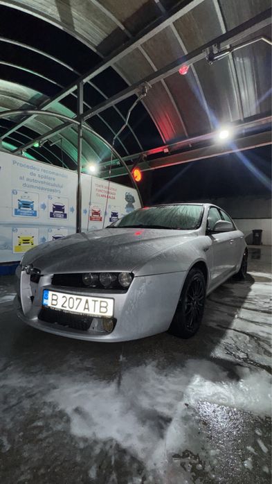 Vand/schimb alfa romeo  cititi anuntul