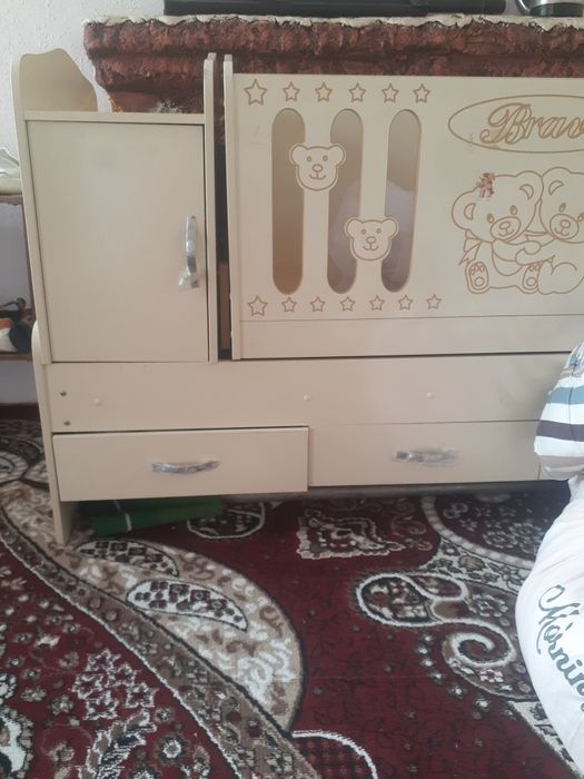 Bolalar kravati sotiladi xolati yaxwi xech kim yotmagan yangidak