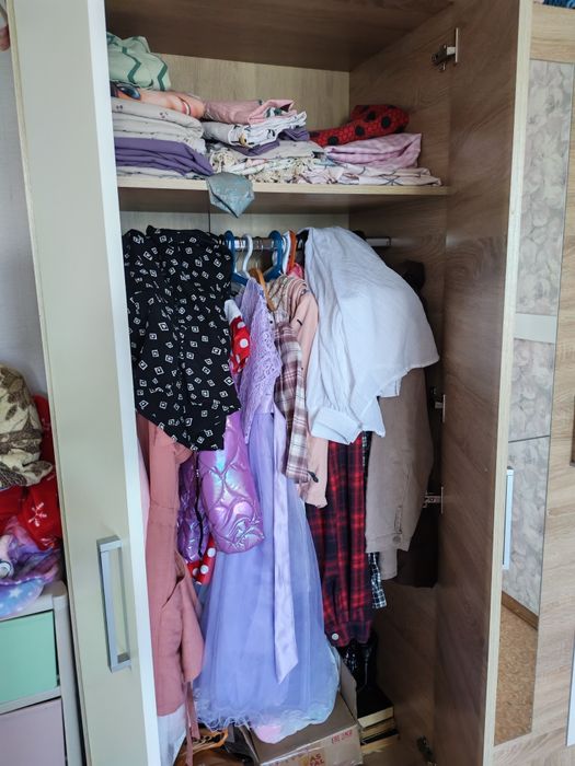 Продам шкаф срочно