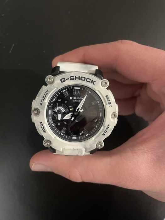 G-SHOCK GA-2200GC-7A “Frozen forest”