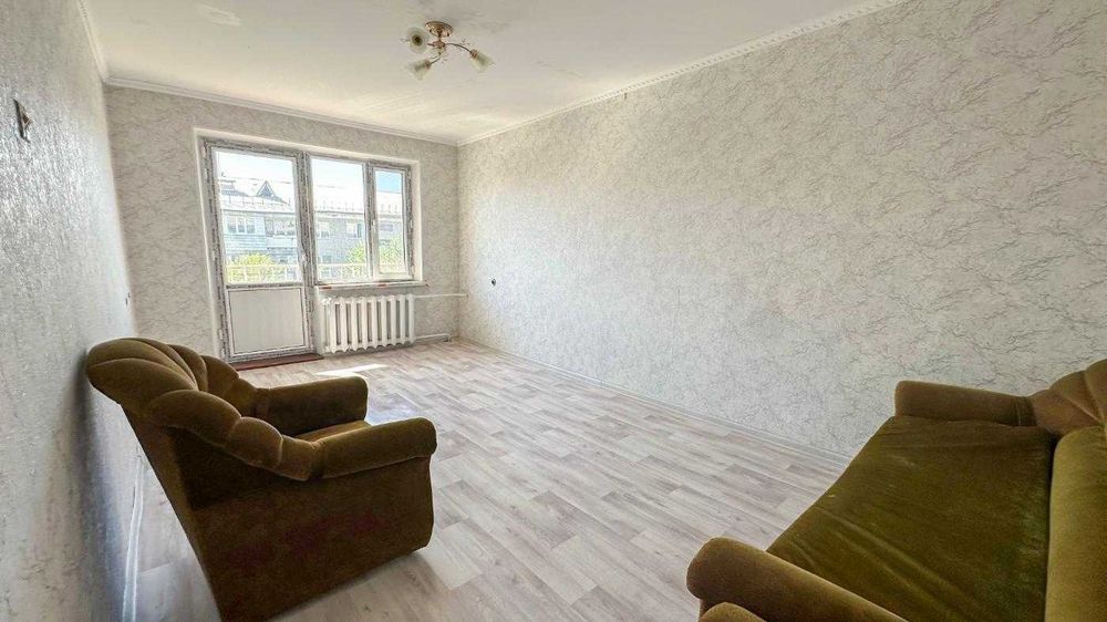 Продается однокомнатная квартира в мкр Самал Константин Империя